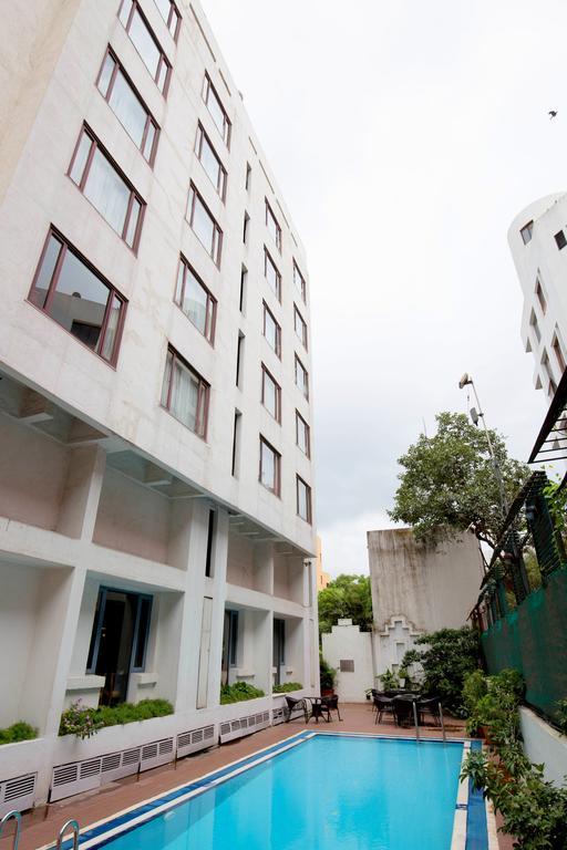 Hotel Sagar Plaza City Centre Púna Kültér fotó