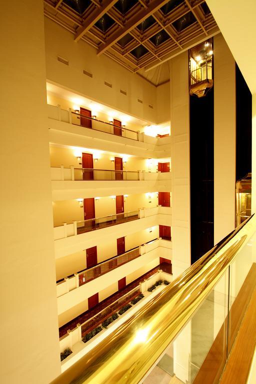 Hotel Sagar Plaza City Centre Púna Kültér fotó