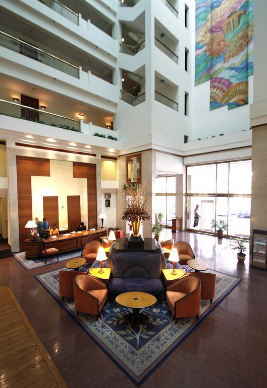 Hotel Sagar Plaza City Centre Púna Kültér fotó